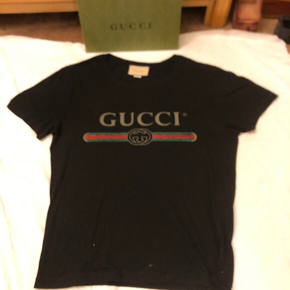 Gucci T-Shirt - Picture 1 of 3